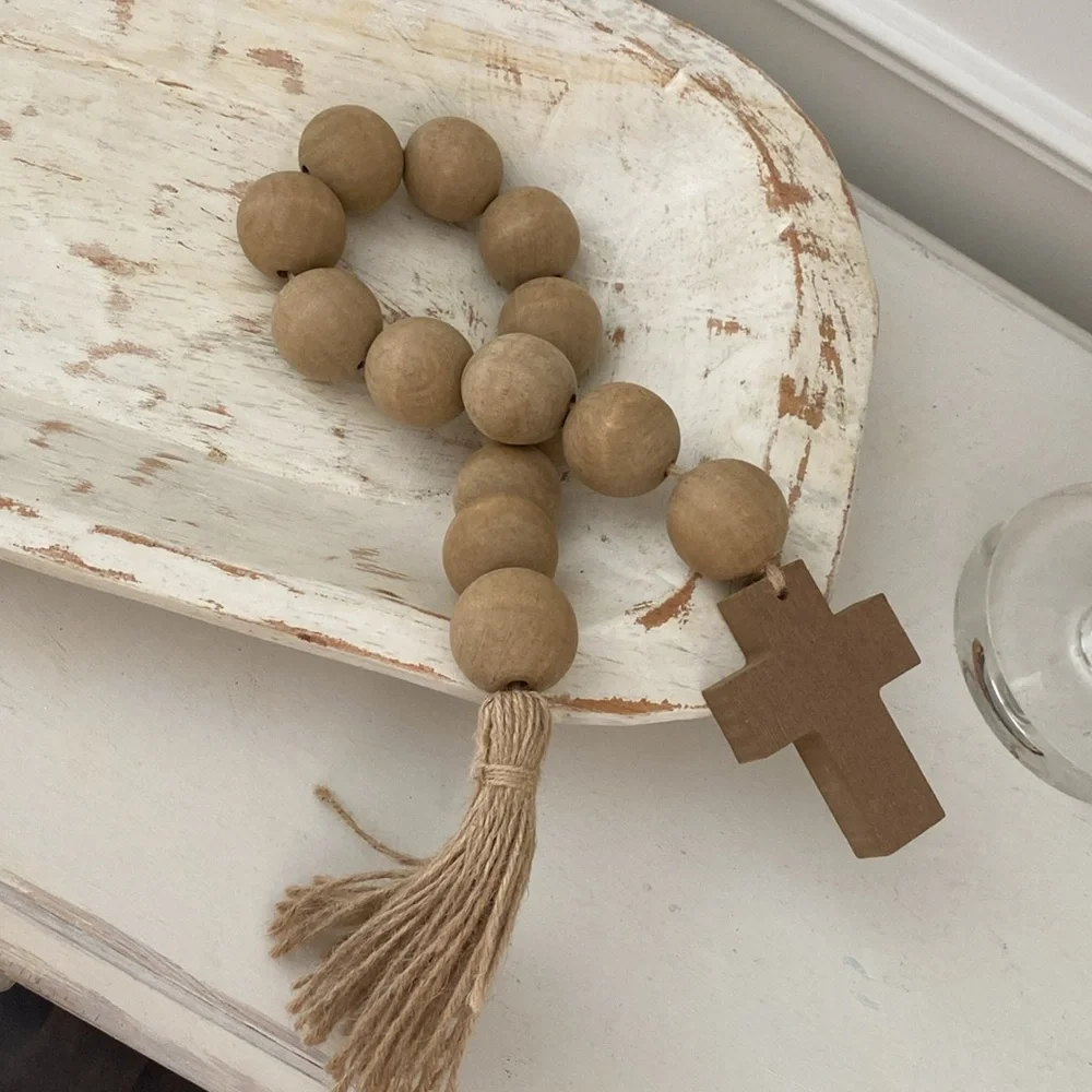 WOOD GARLAND BEADED HOME DECOR WITH CROSS‎